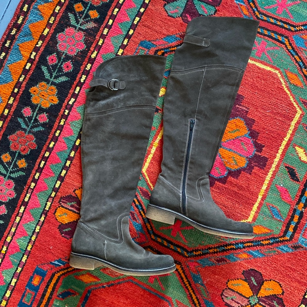 Brown Suede Knee-High Boots, size 7 (37)